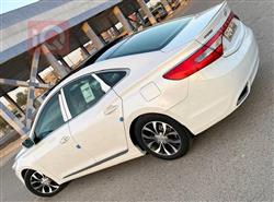 هیۆندای ازێرا